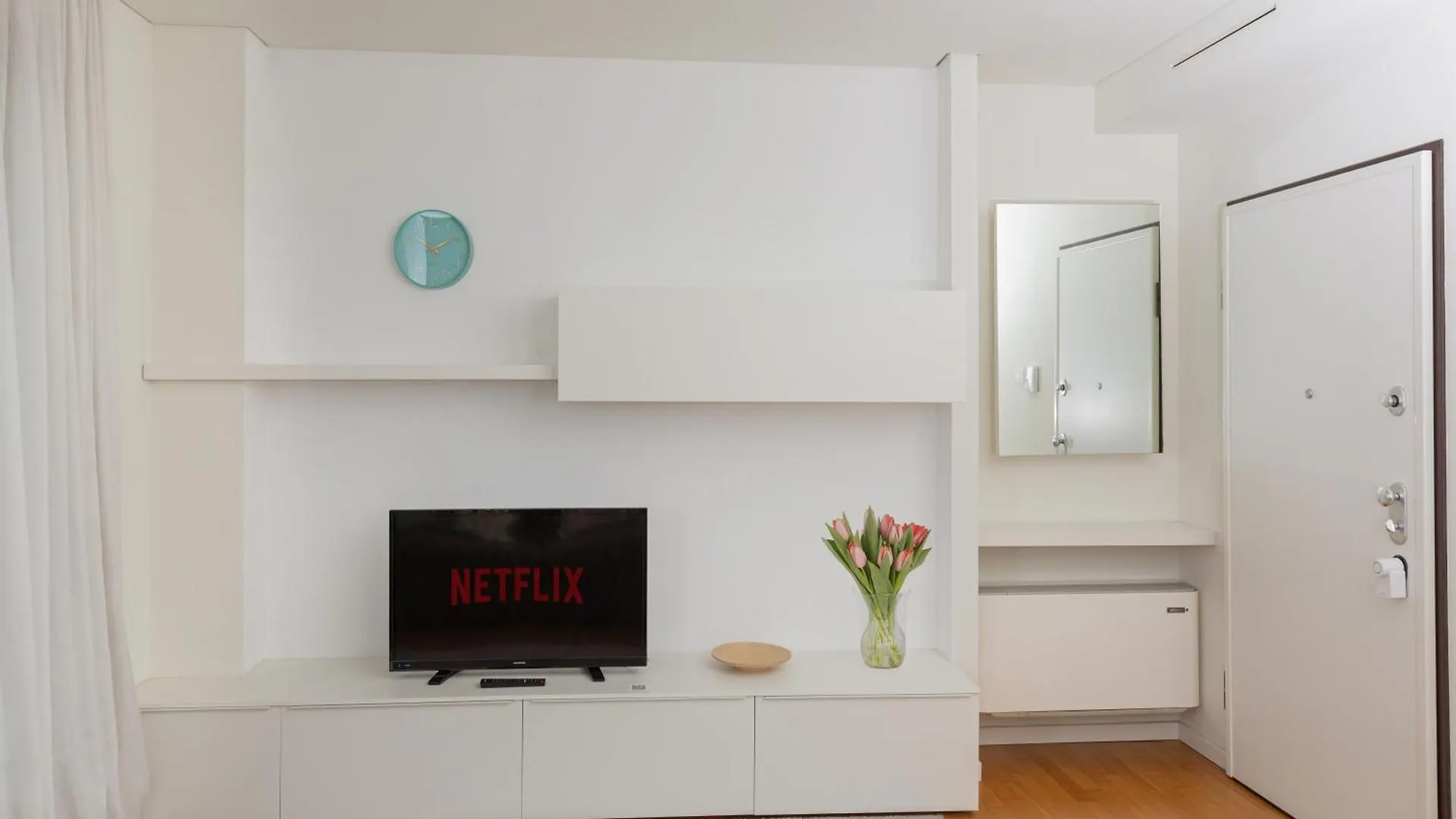 Gym And Pool Exclusive Apartment Milaan Italië